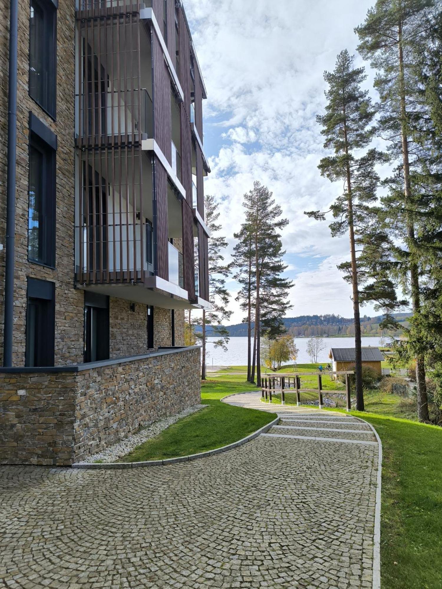 Molo Lipno Apartment Lipno nad Vltavou Luaran gambar